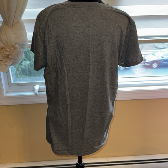 BRAND NEW WOMENS DISBEY T-SHIRT FOR SALE SIZE LARGE MINNIE MOUSE - Picture 4 of 6